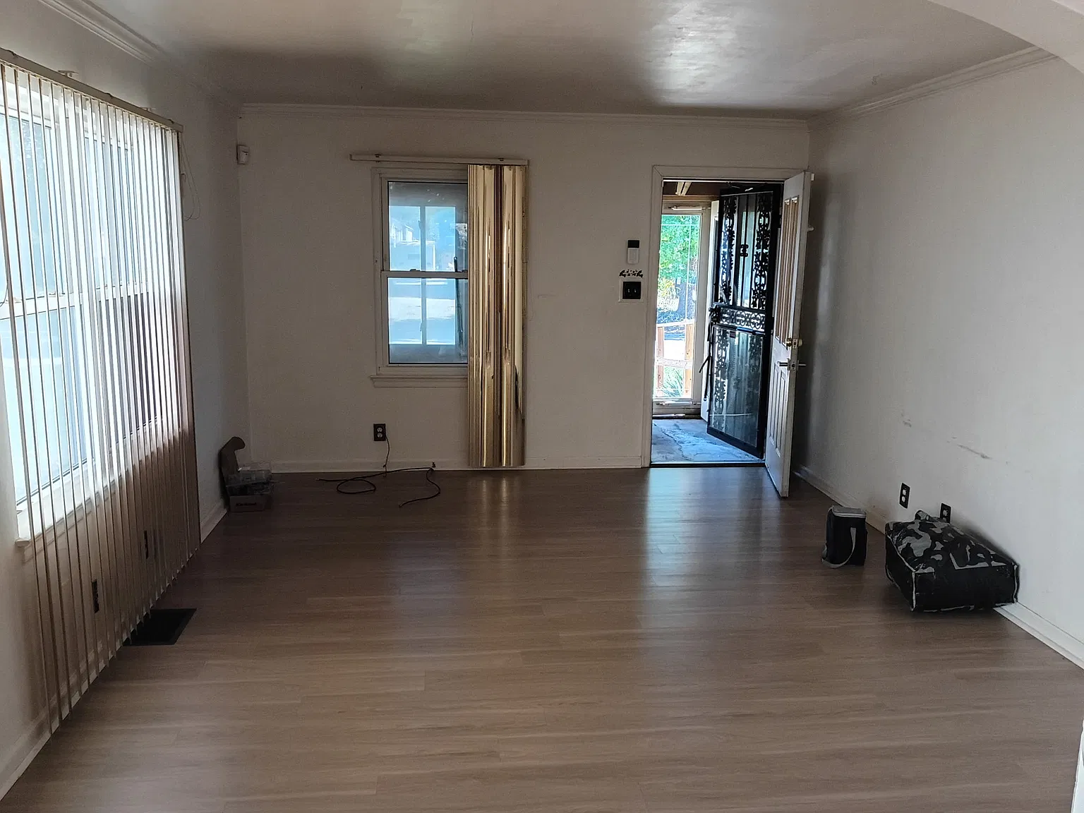 1 bed, 888 sqft, $1,650 — Photo 4
