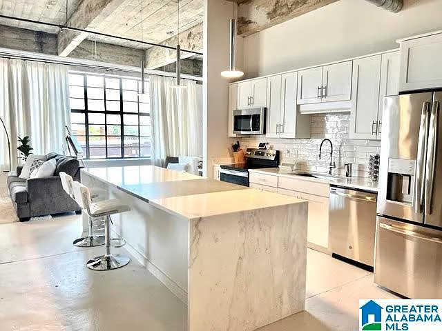 2329 1st Ave N #403 — Photo 10