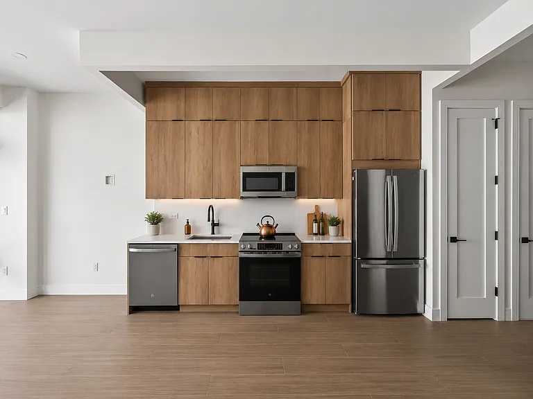 4918 Vernon Blvd #3D — Photo 3