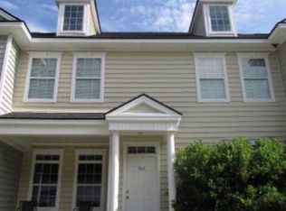 708 Tattnall Dr, Hinesville, GA 31313