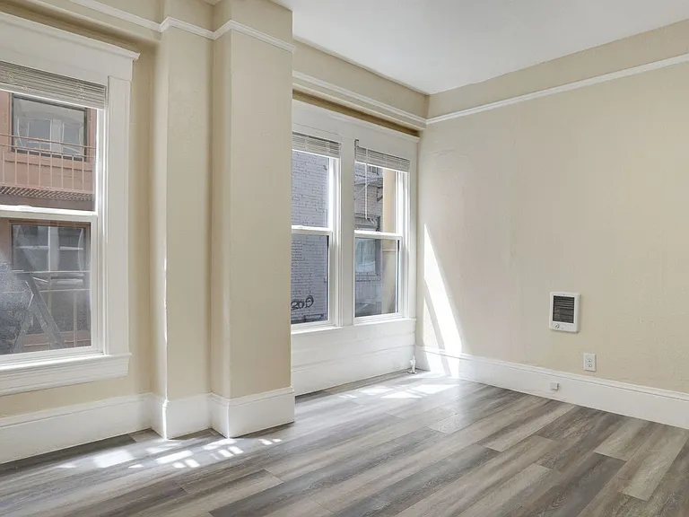 621 Taylor St — Photo 17