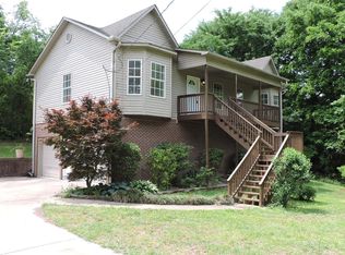 9008 Bush Ave, Leeds, AL 35094