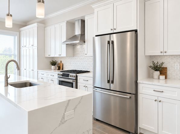 793 Post Rd E #304A