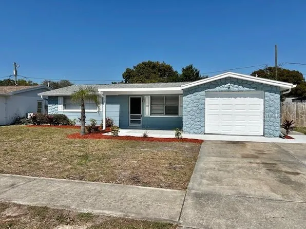 5135 Sandalwood Dr, Holiday, FL 34690