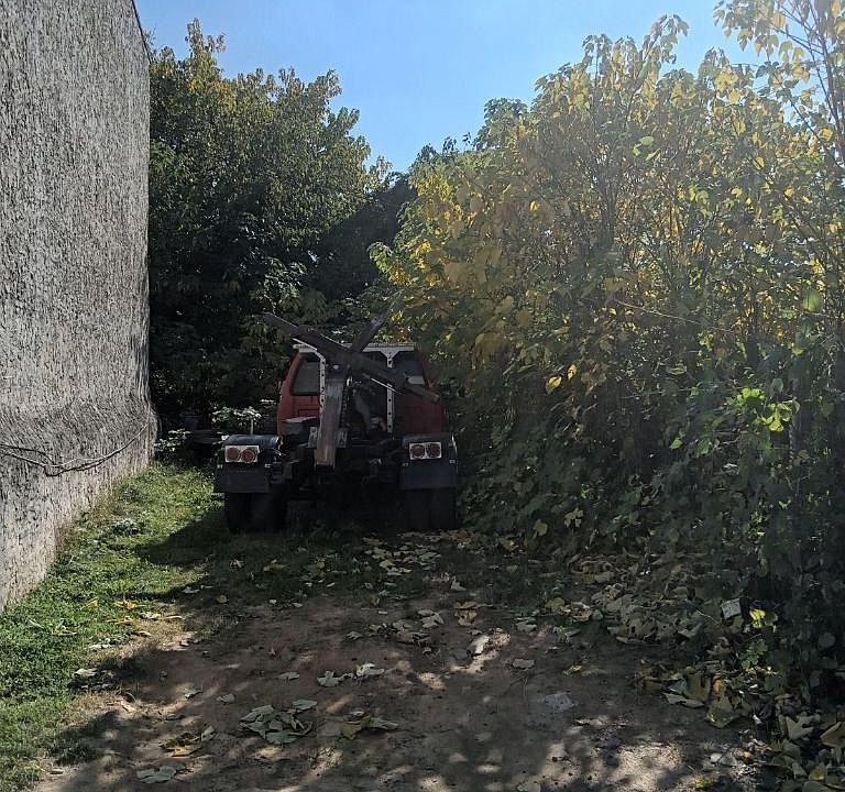 2nd image of 5416 Ridgewood St