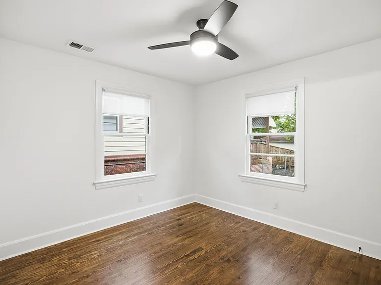 612 S 6th St — Photo 14