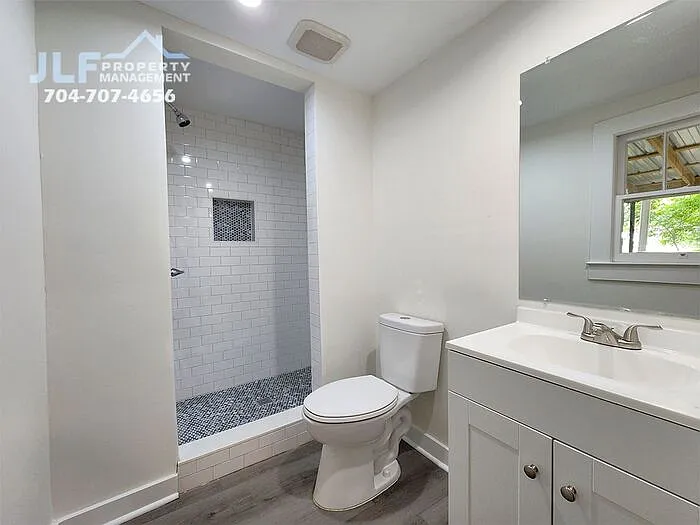 650 Harris St NW — Photo 13