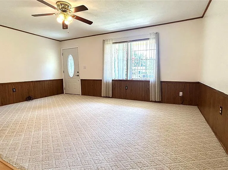234 SW Havanna Way — Photo 3
