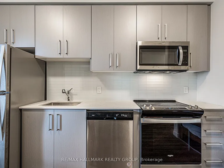 15 Queen St S #1006 — Photo 13