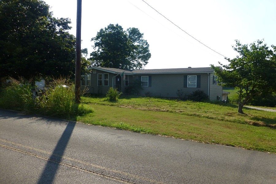 2nd image of 6751 Howard School Rd