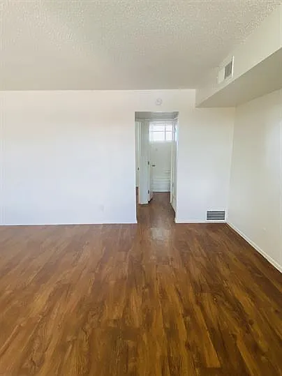 CATALINA VISTA APARTMENTS — Photo 44