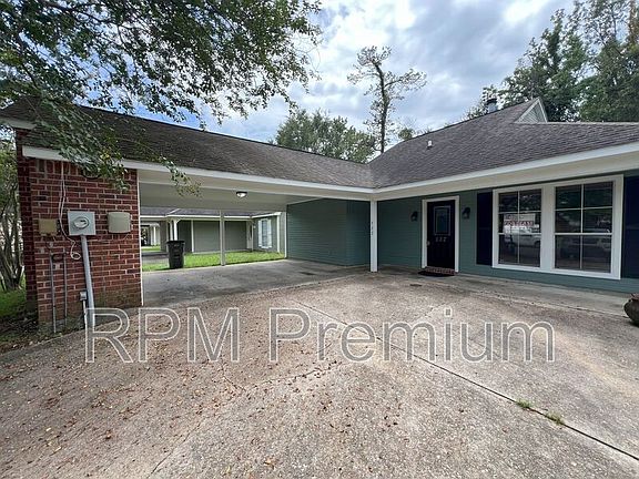 2nd image of 522 Fawn Lake Dr
