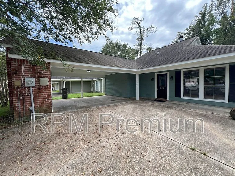 522 Fawn Lake Dr — Photo 2