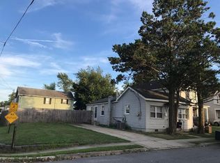 33 Orchard St, Matawan, NJ 07747