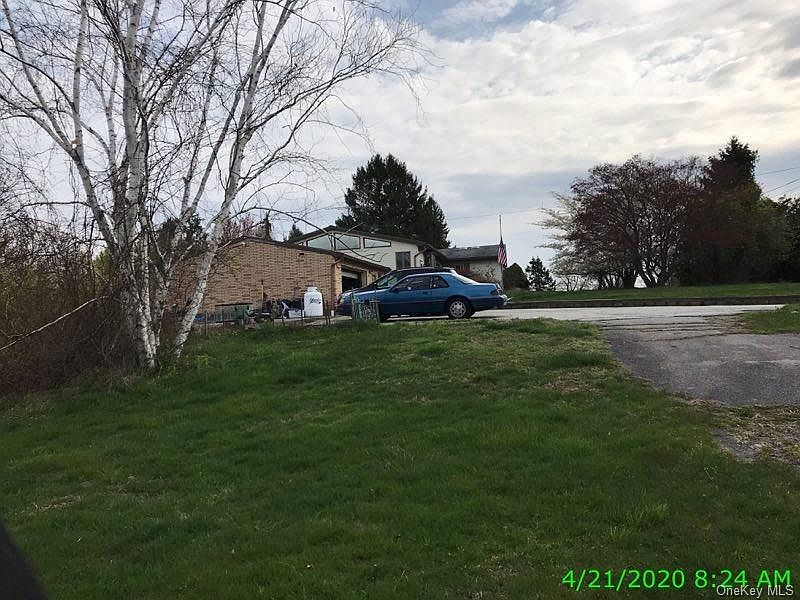 2nd image of 272 Arcadia Rd