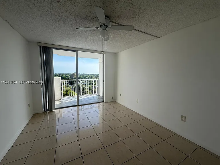 1200 NE Miami Gardens Dr #905W — Photo 7