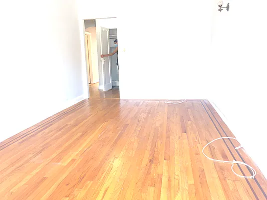 Rented by NY Space Finders Inc. | media 14