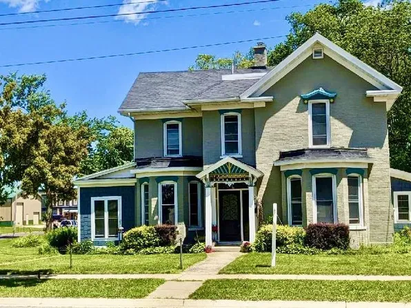 1011 Cass Street, Portage, WI 53901