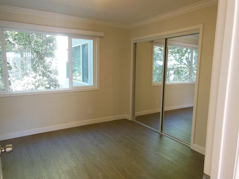 525 Walnut St — Photo 6
