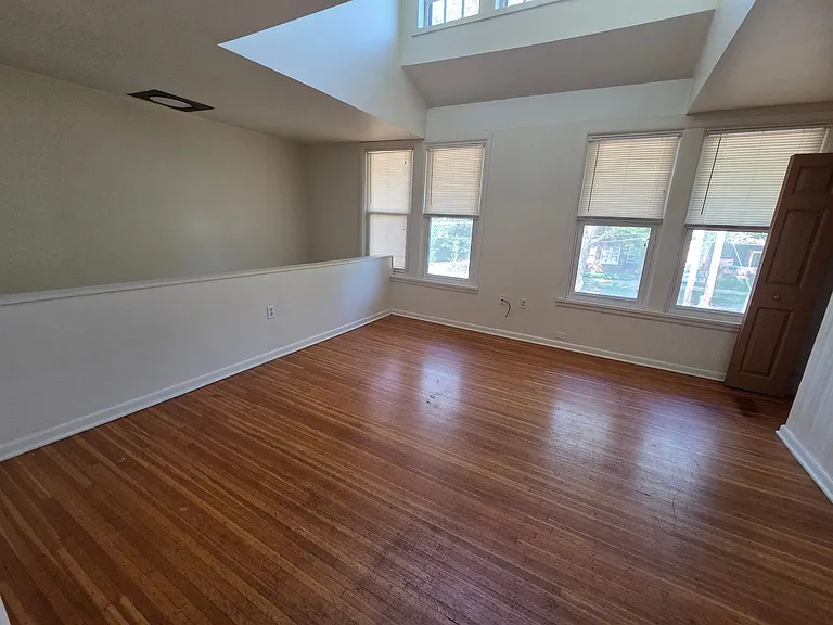 926 Liberty St — Photo 17