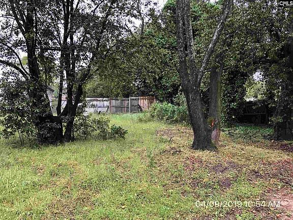 5th image of 3727 Hoyt St