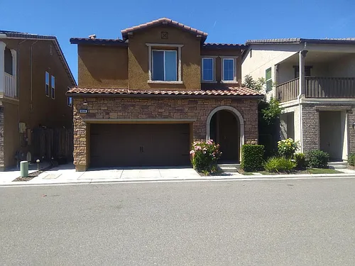 6044 E Bishop Ln Photo 1