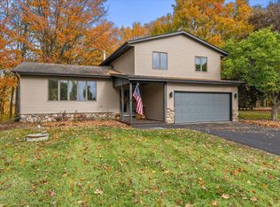 3757 Kettle View Dr, Slinger, WI 53086
