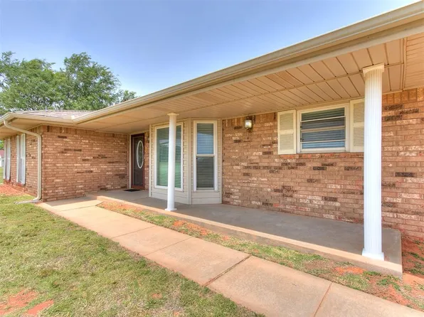 2320 Tecumseh Rd, Blanchard, OK 73010
