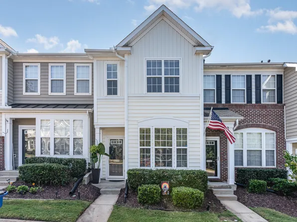 7869 Silverthread Ln, Raleigh, NC 27617