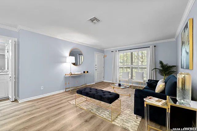 7926 Broadway #304 — Photo 7