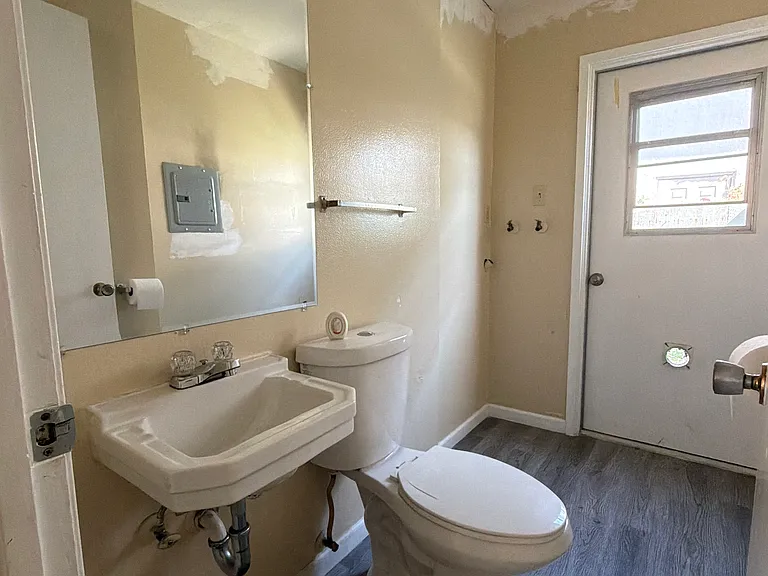 21539 Westpark St #2 — Photo 9
