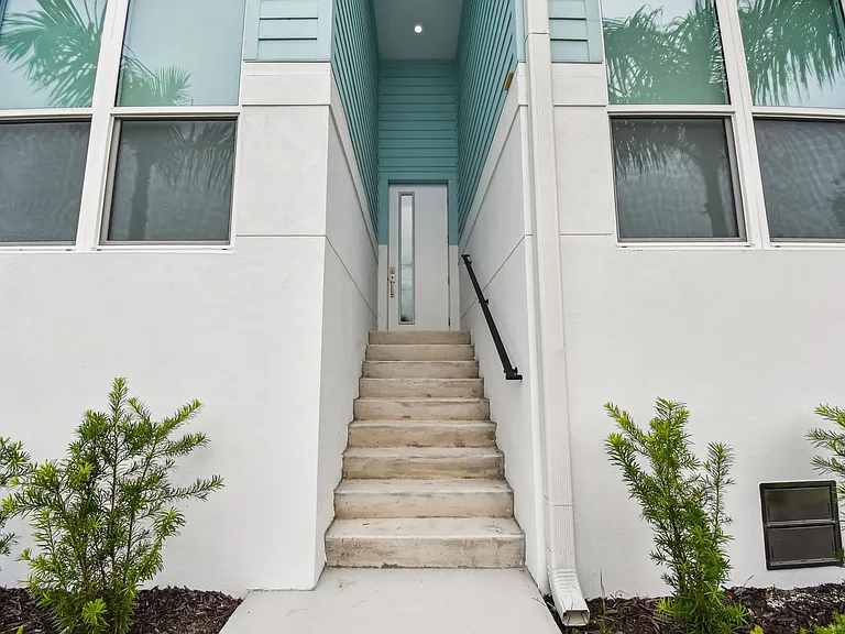 3826 Pompano Dr SE — Photo 43