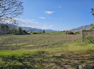 8 D Oneil Road, Oroville, WA 98844