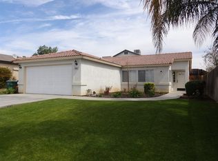 2904 Meadow Ridge Ave, Bakersfield, CA 93308
