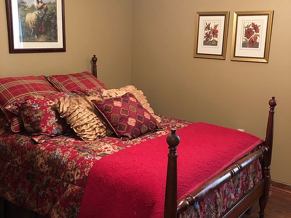 4th image of 2668 Larch Trail Dr