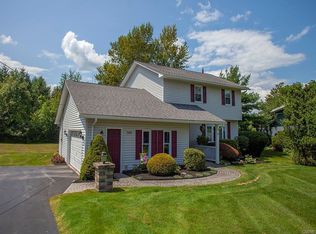 588 Stoneleigh Rd, Oneida, NY 13421