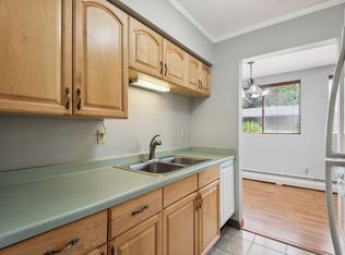 2333 Unity Ave N, Golden Valley, MN 55422