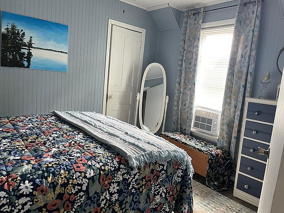 2nd image of 351 Jones Ave #2