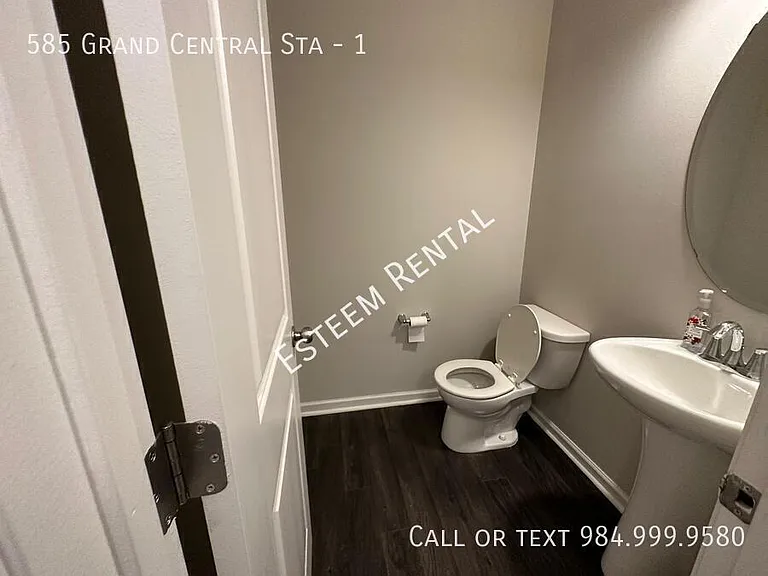 585 Grand Central Sta #1 — Photo 16