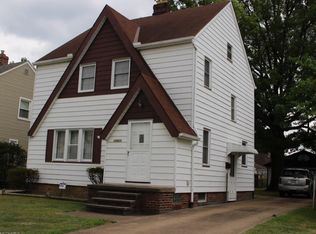 12820 Thraves Rd, Garfield Heights, OH 44125