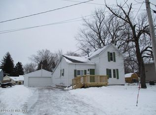 504 1st St NW, Dodge Center, MN 55927