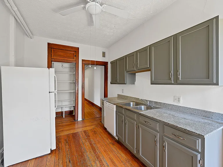 257 Hosea Ave — Photo 35