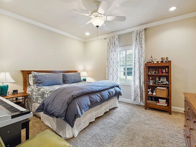 6815 Park Ln — Photo 18