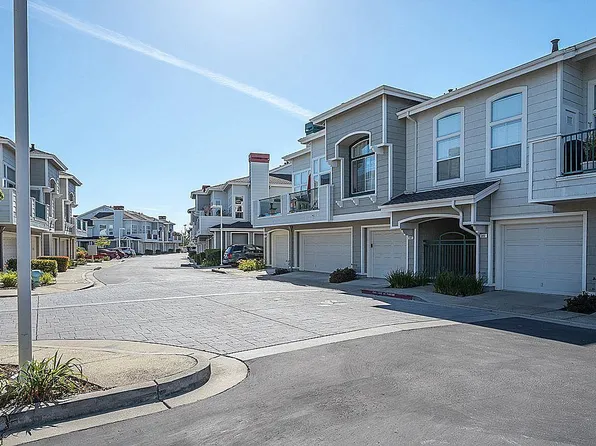 542 Shoal Cir, Redwood City, CA 94065