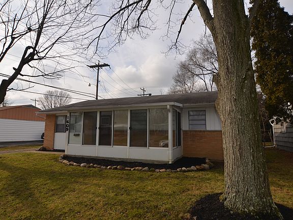 5th image of 1609 Burlington Ave