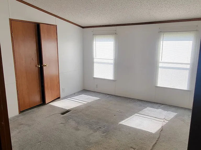 710 Blue Bird Dr — Photo 9