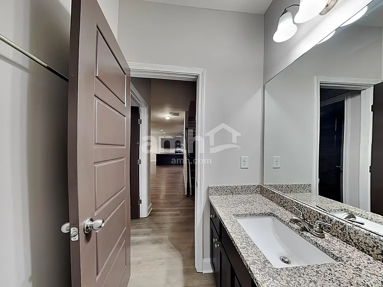 1159 Victoria Walk Ln — Photo 16