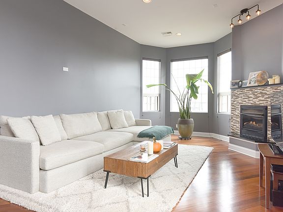 5th image of 5013 S King Dr Unit 3E