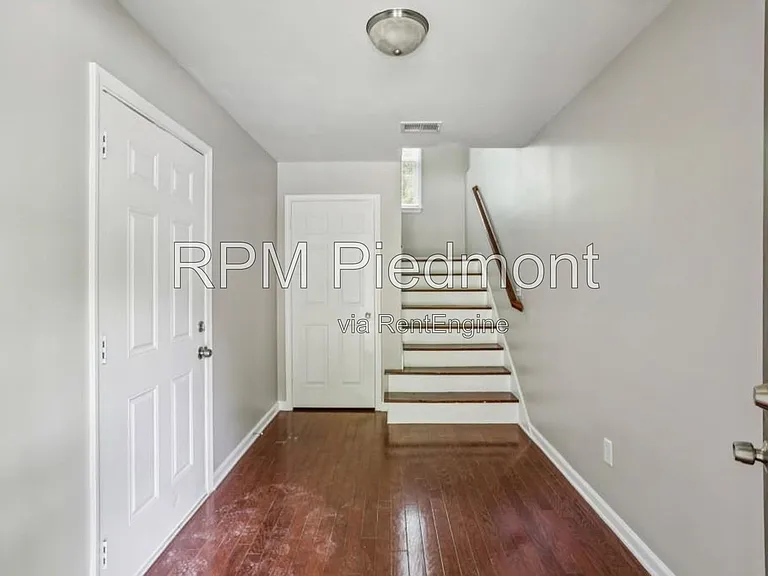 740 Prince Pl NW — Photo 6