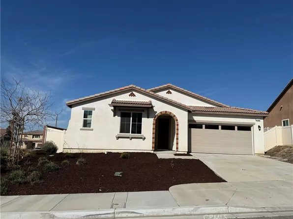 7908 Santorini Ln, Highland, CA 92346